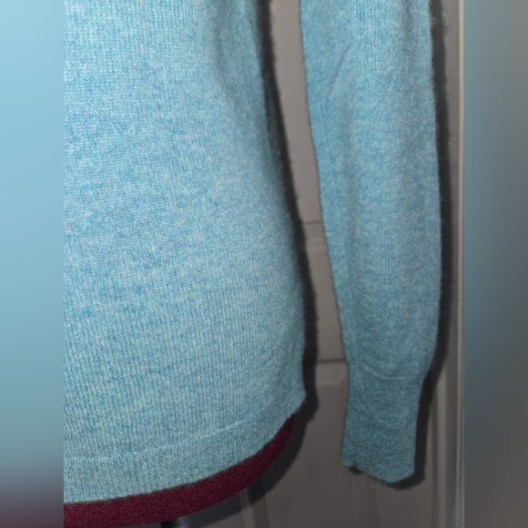 J. Crew Blue Crew Neck Cashmere Sweater - Picture 5 of 10